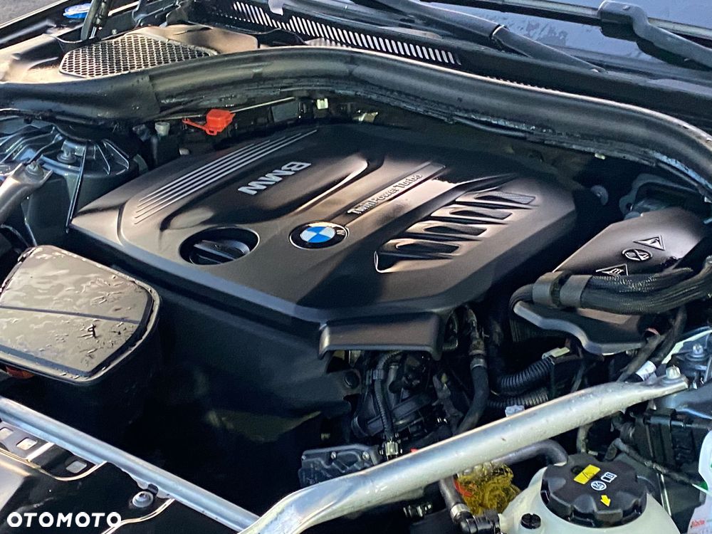 BMW Seria 5 520d xDrive Luxury Line sport - 8