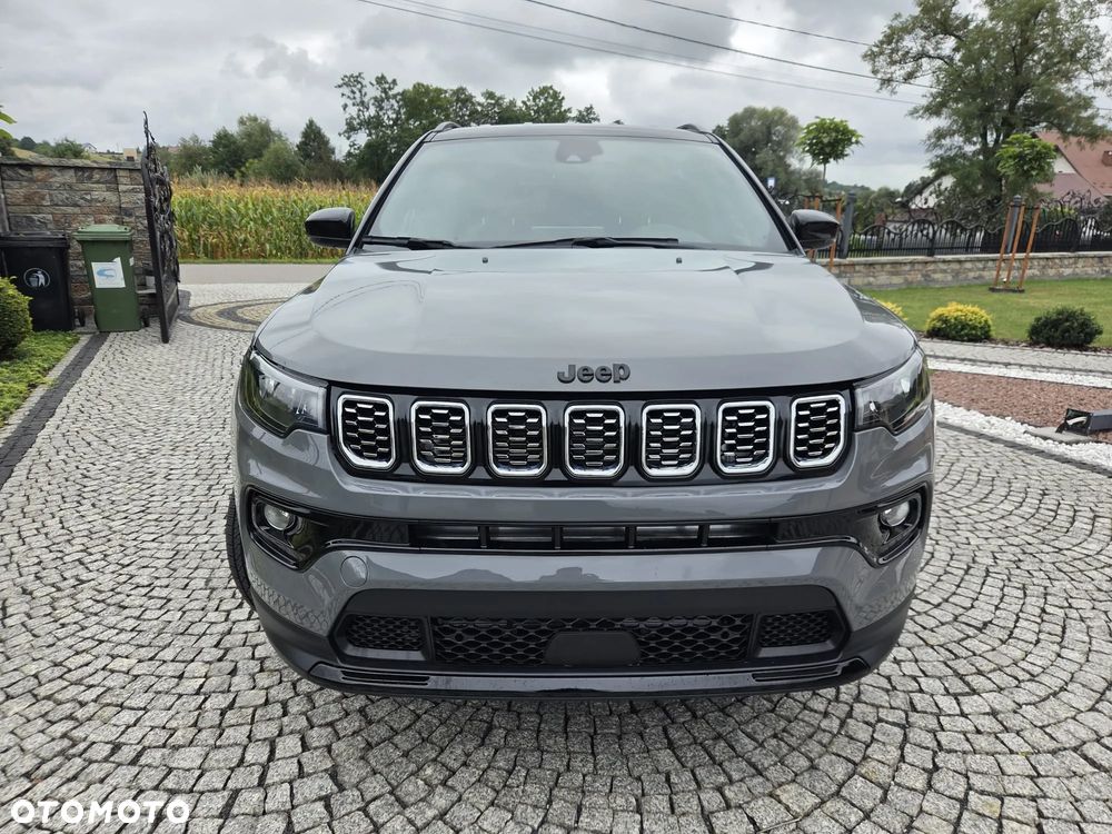Jeep Compass - 40