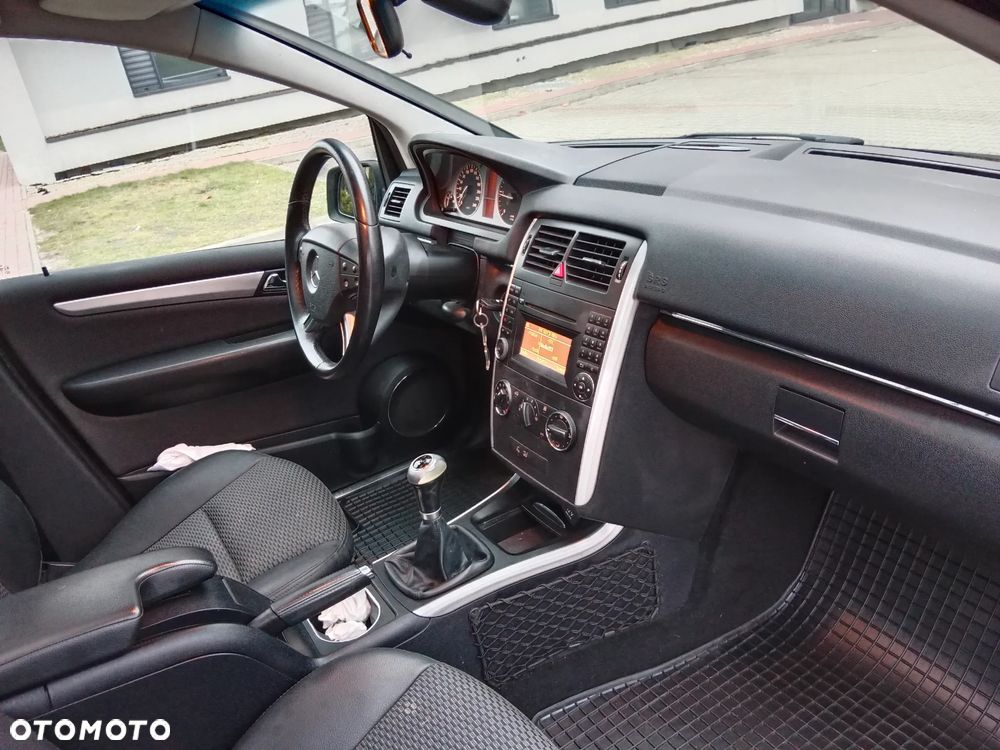 Mercedes-Benz Klasa B 180 CDI EU5 - 3
