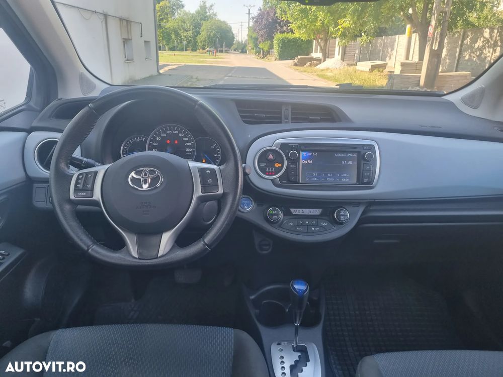 Toyota Yaris 1.5 VVT-i Comfort - 12
