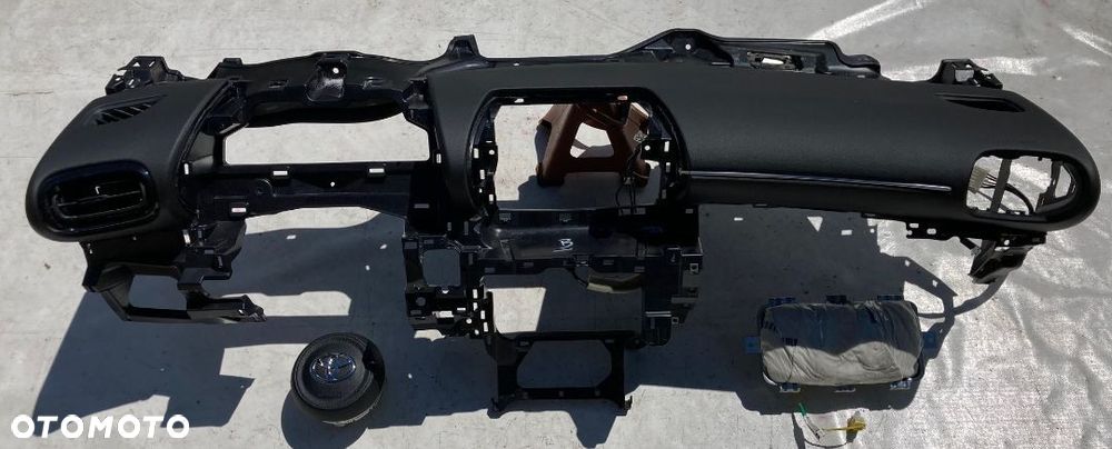 TOYOTA YARIS IV 4 P21 CROSS DESKA KONSOLA KOKPIT PULPIT PÓŁKA PARAPET PODUSZKI POWIETRZNE KIEROWCY PASAŻERA AIR BAG FOTELA W FOTEL KURTYNA KURTYNY AIR BAG AIRBAG PASY PAS SRS na wymianę od RĘKI  Raz2 !!! - 4