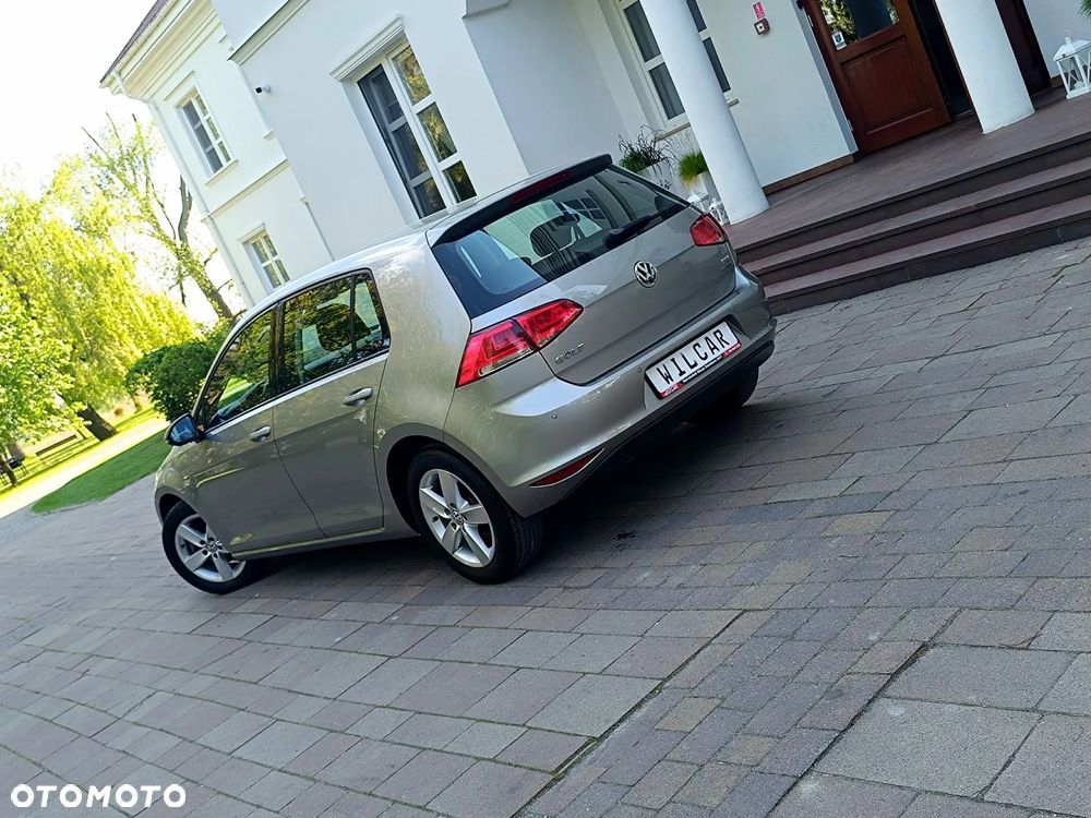 Volkswagen Golf 1.2 TSI BMT Trendline Perfectline - 38