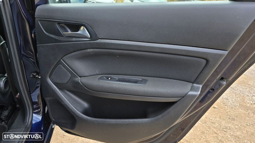 Peugeot 308 SW 1.6 BlueHDi Access - 42