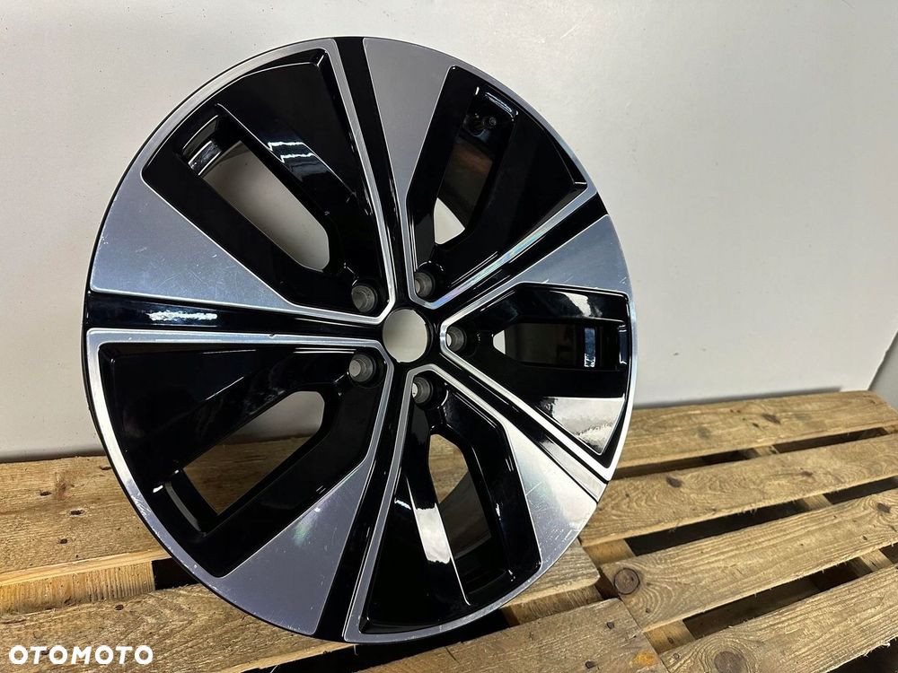 FELGA ALUMINIOWA VOLVO POLESTAR 19" 8.0 32327781 CALA LADNA - 3