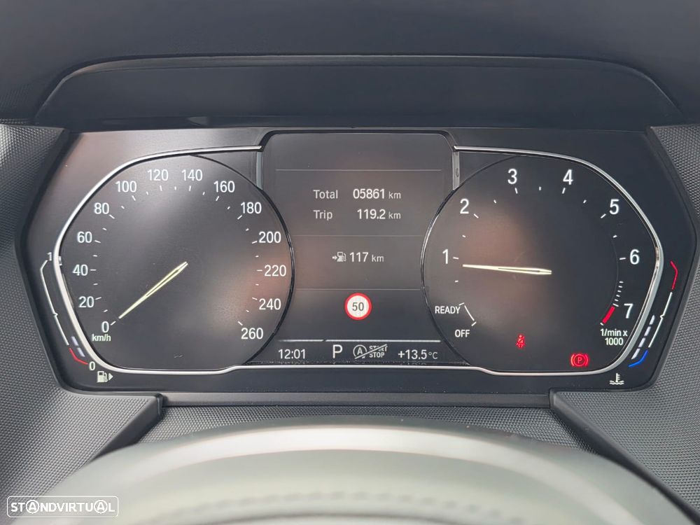 BMW 118 i Pack 50 anos M Auto - 11
