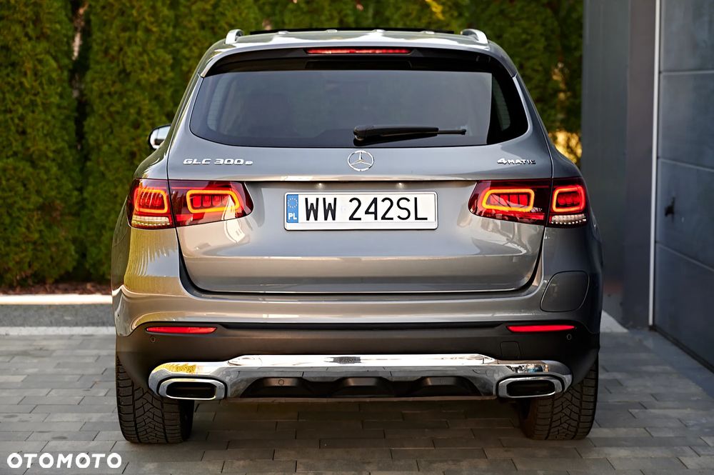 Mercedes-Benz GLC 300 e 4-Matic Business Edition - 7