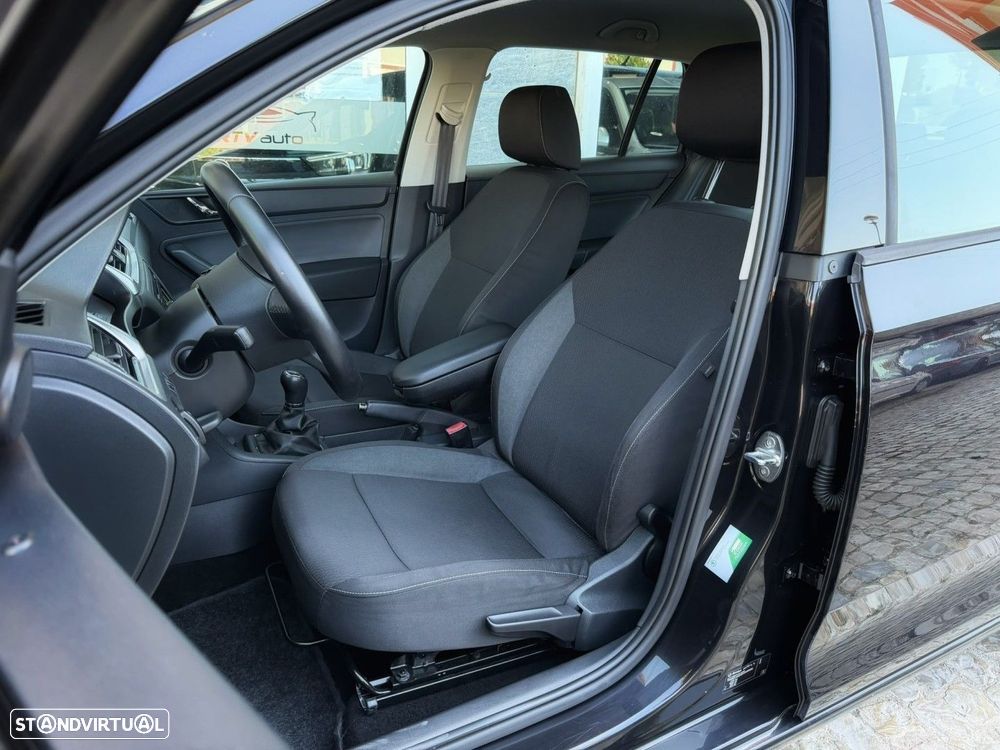 Skoda Rapid Spaceback 1.6 TDi Ambition - 8
