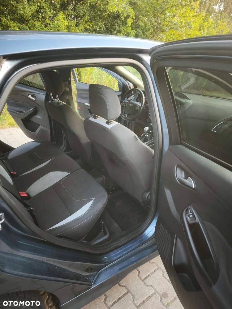 Ford Focus - 11