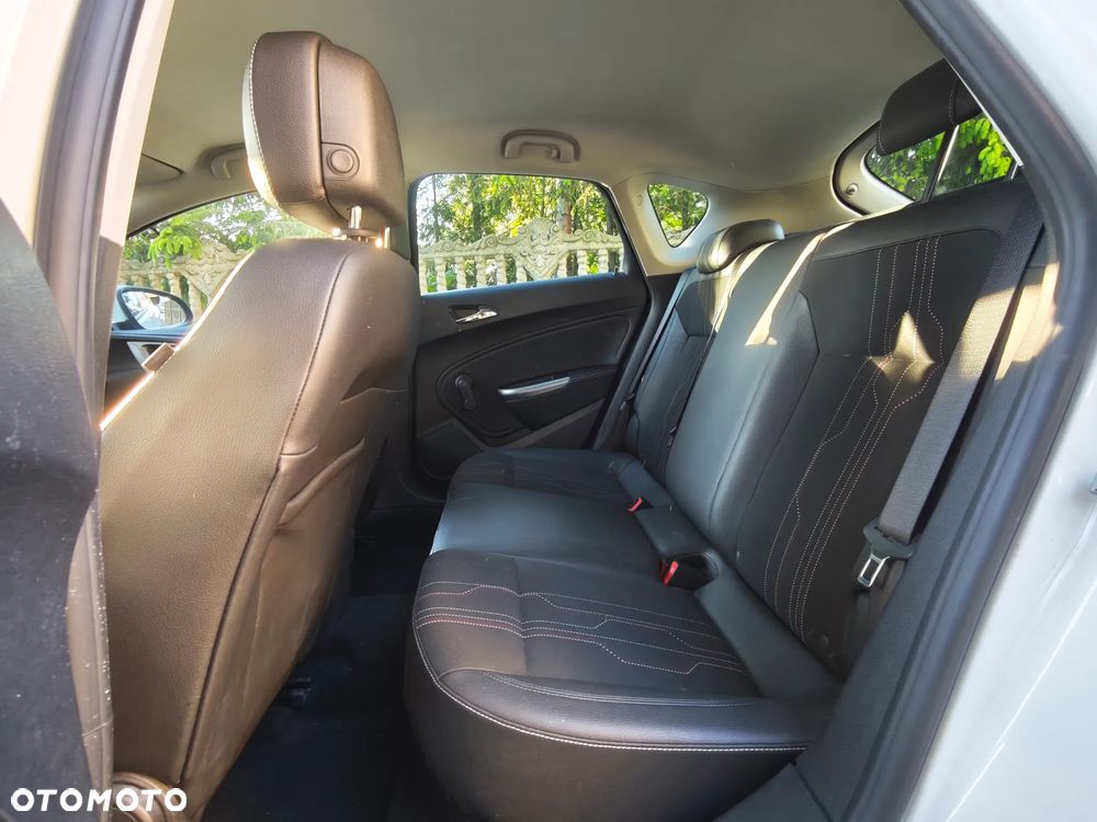Opel Astra 1.4 Innovation - 23