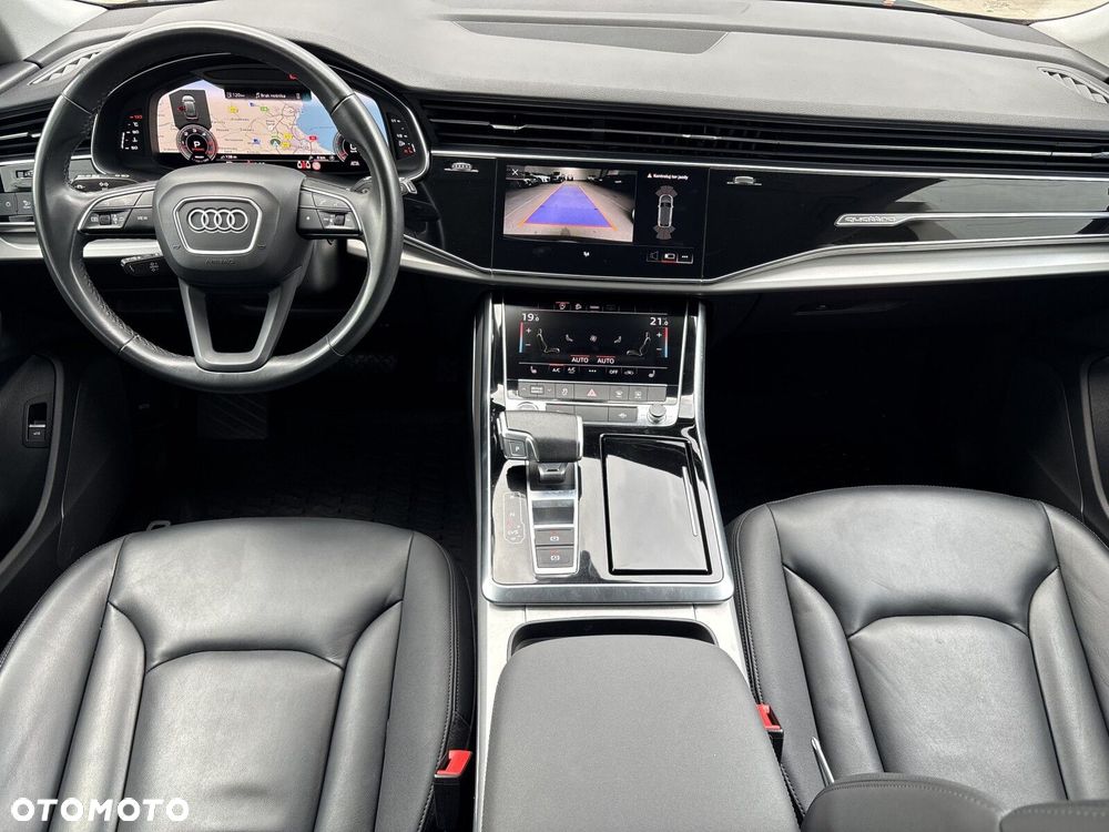 Audi Q8 - 10