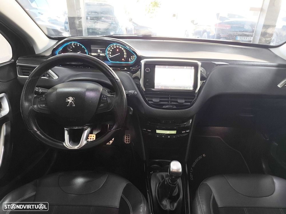 Peugeot 2008 1.6 BlueHDi Crossway - 17