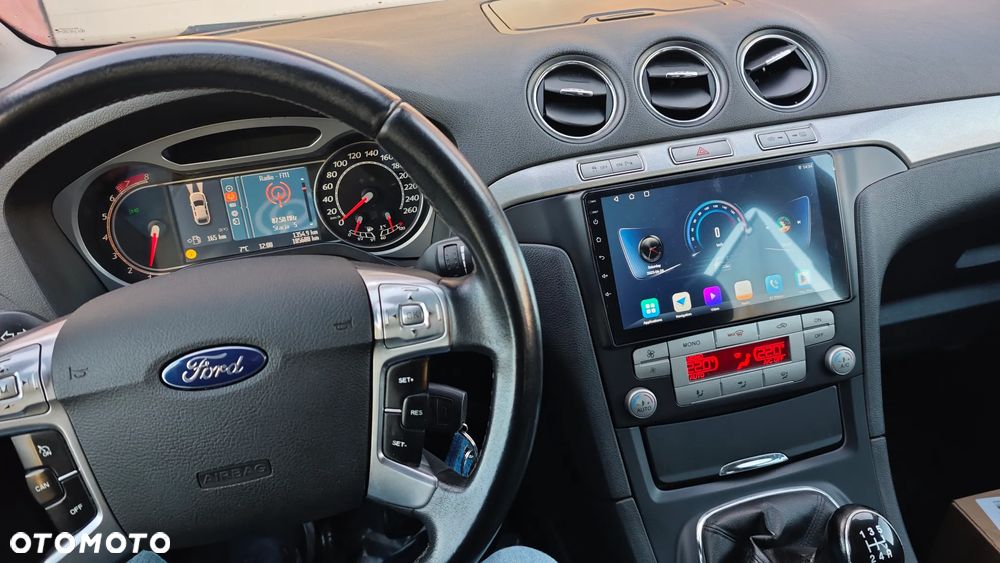 Ford S-Max 2.0 Titanium - 28