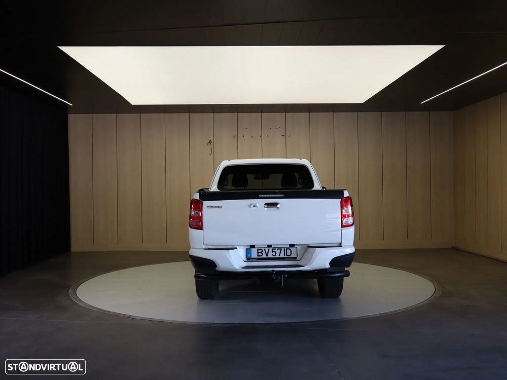 Mitsubishi L200 2.4 DI-D Club Intense Strakar 4WD - 5