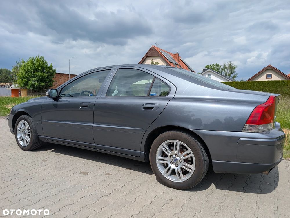 Volvo S60 2.4D Momentum - 12