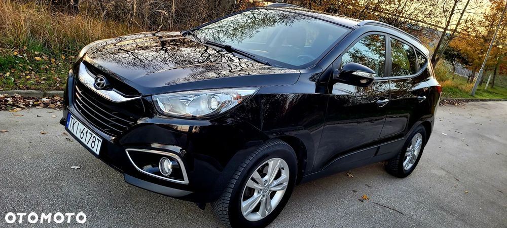 Hyundai ix35 1.7 CRDi 2WD blue Finale Gold - 22