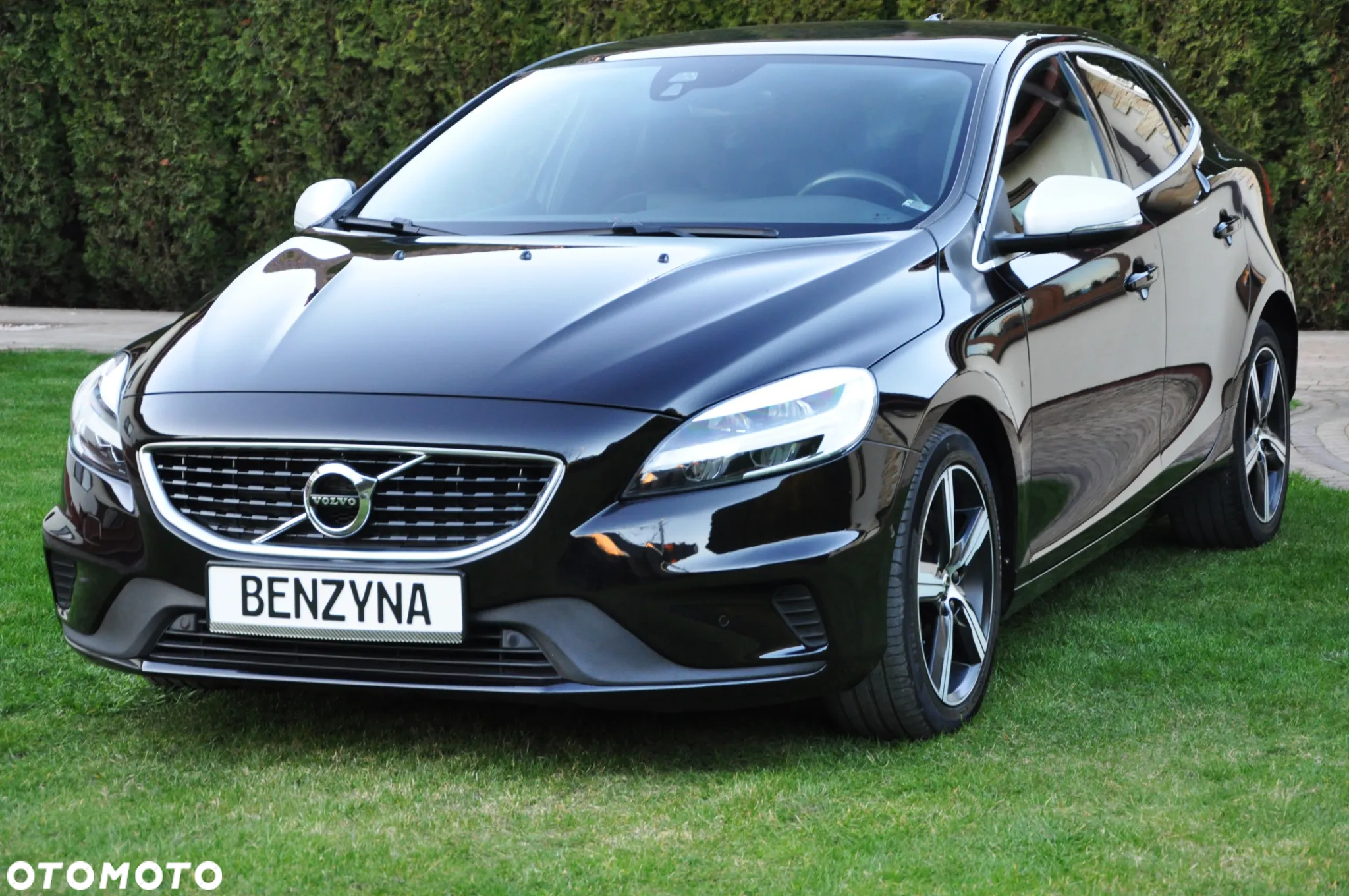 Volvo V40 T3 Drive-E R-Design Momentum - 4