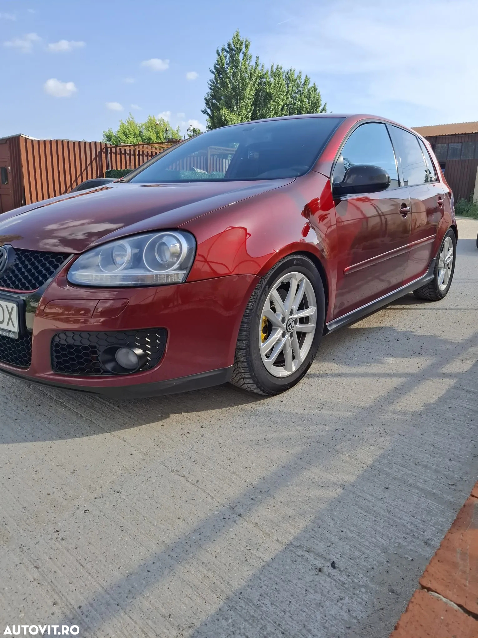 Volkswagen Golf 2.0 FSI GTI - 4