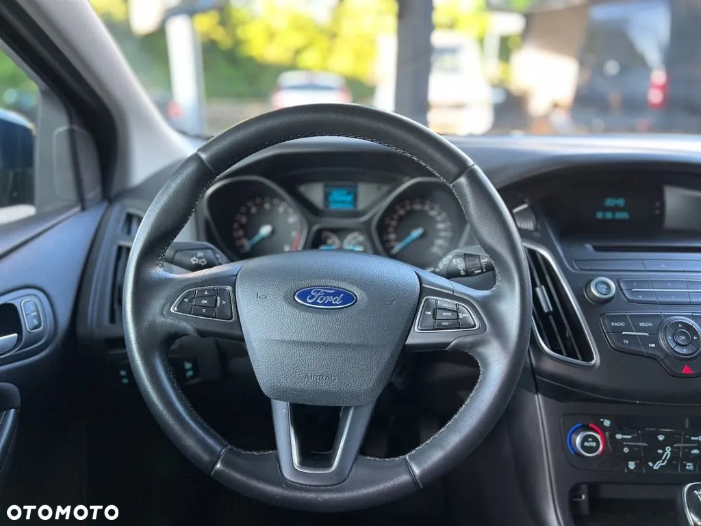 Ford Focus 1.6 Gold X (Trend) - 14
