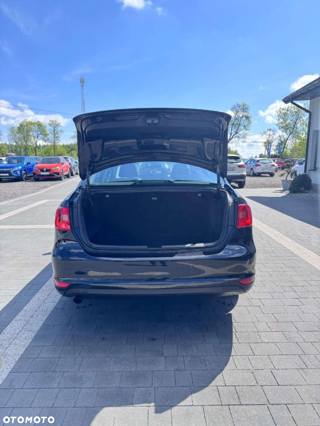 Volkswagen Jetta - 16