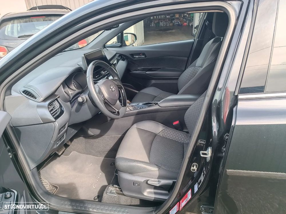 Toyota C-HR 1.8 Hybrid Square Collection - 4