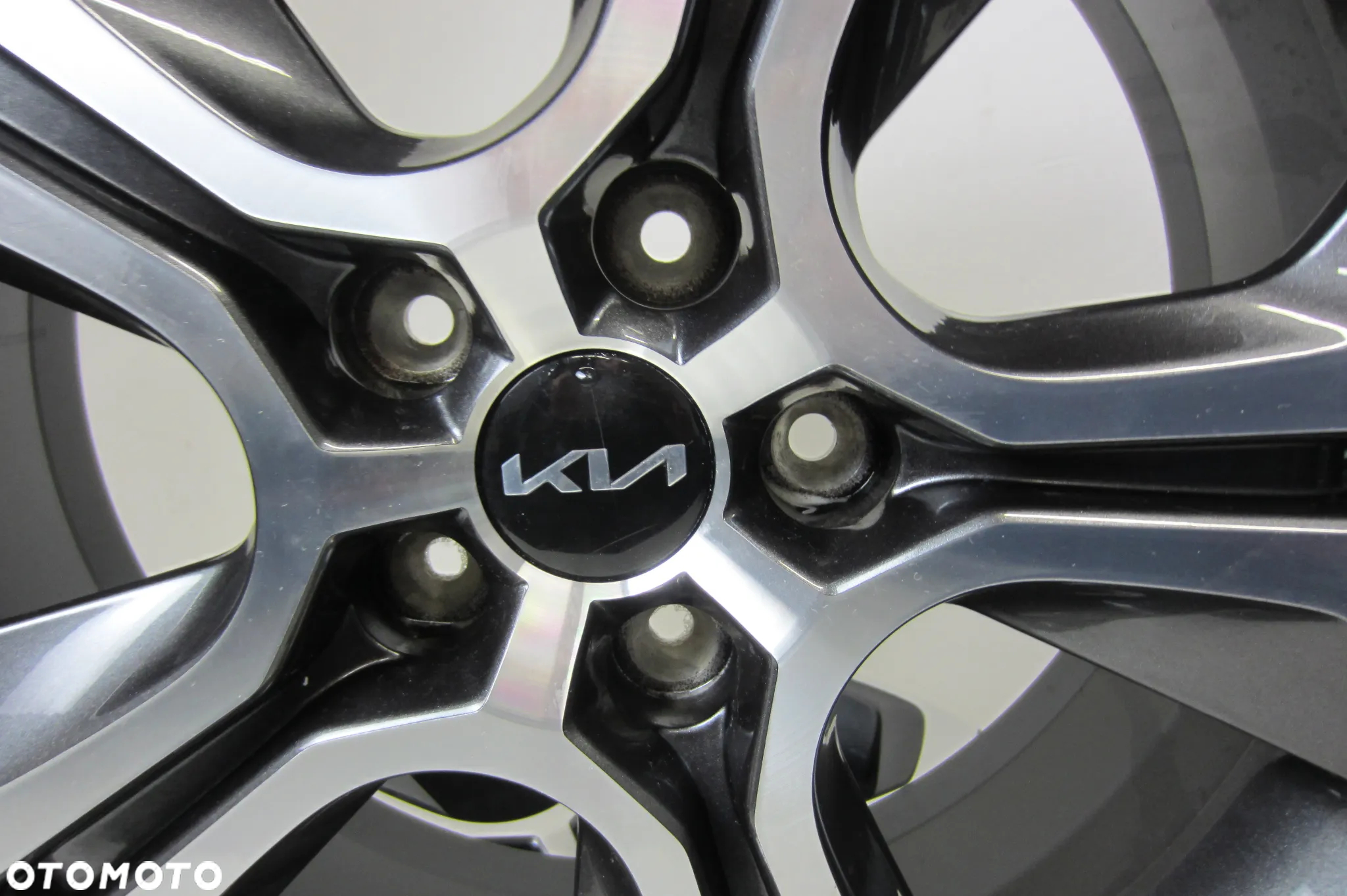 FELGI ALUMINIOWE 18 KIA SPORTAGE NIRO OPTIMA CARENS X CEED PROCEED CEED VENGA HYUNDAI - 2
