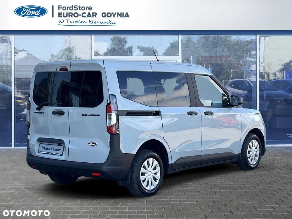 Ford Transit Courier - 7