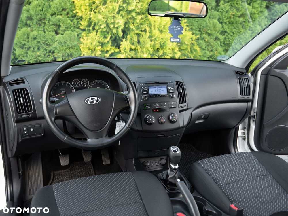 Hyundai i30 1.4 Blue Comfort - 28