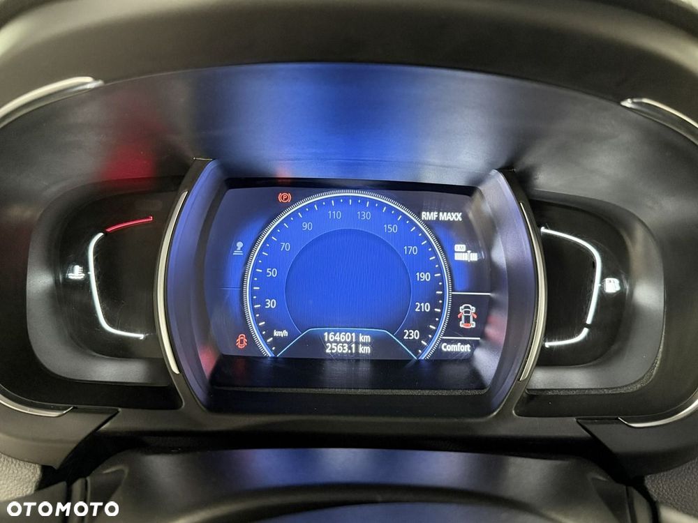 Renault Grand Scenic - 39