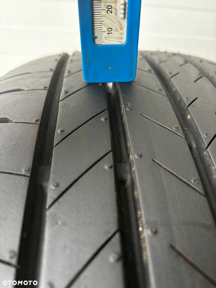 Opony letnie Bridgestone Alenza 001 - 235/55R19 - 2