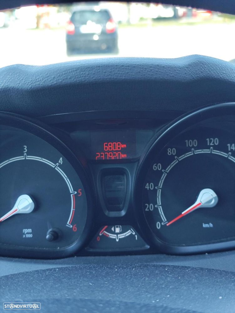 Ford Fiesta 1.4 TDCi Trend - 6