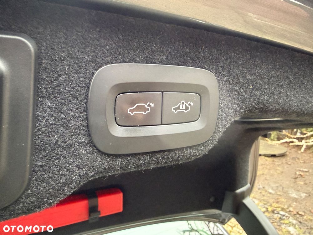 Volvo S90 D4 Inscription - 21