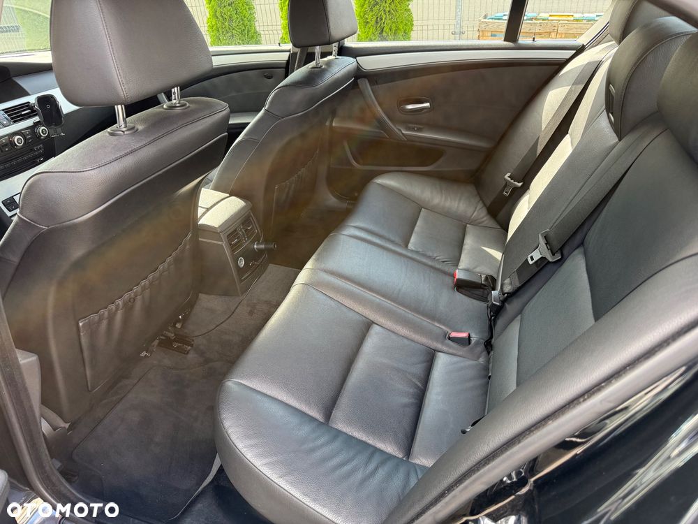 BMW Seria 5 - 11