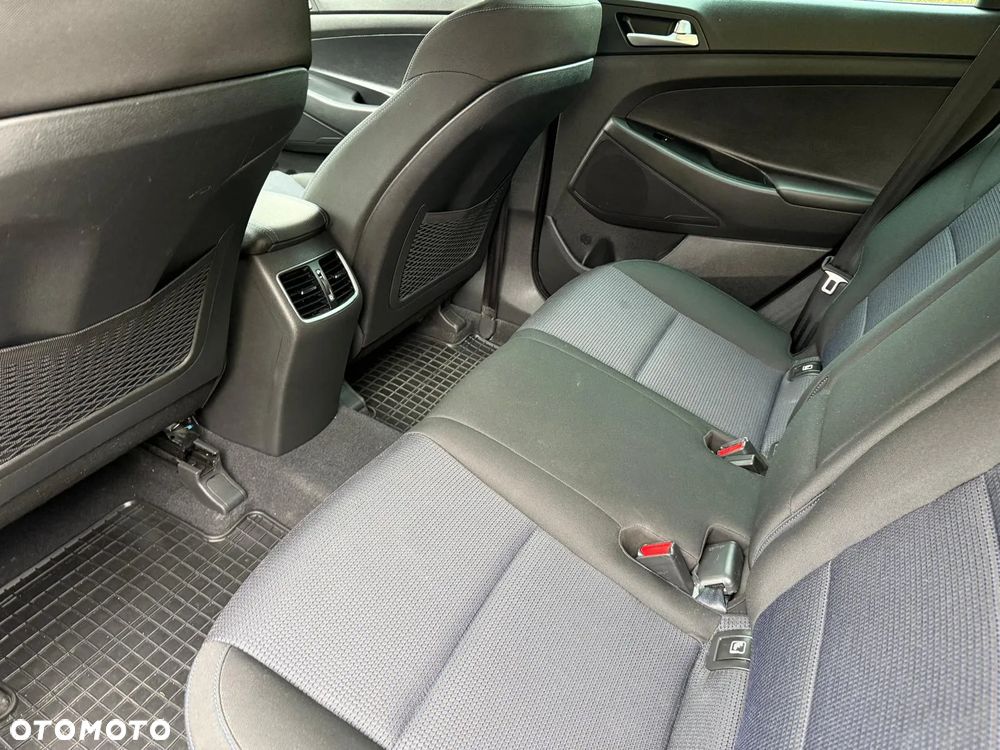 Hyundai Tucson 1.6 GDI BlueDrive Comfort 2WD - 10