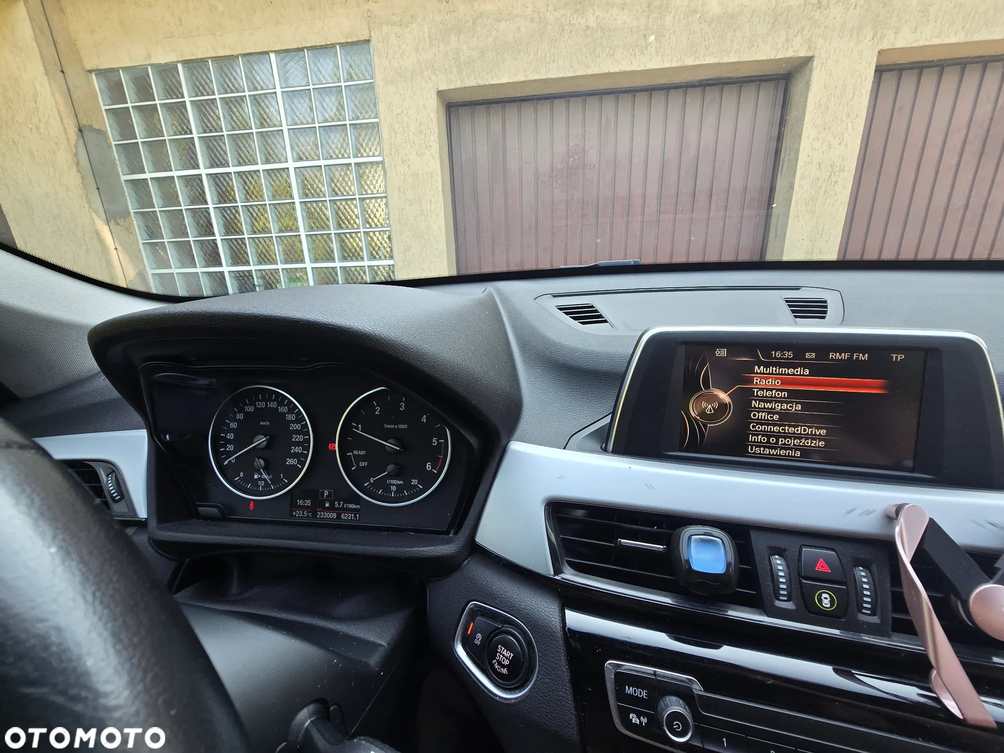 BMW X1 sDrive18d - 12