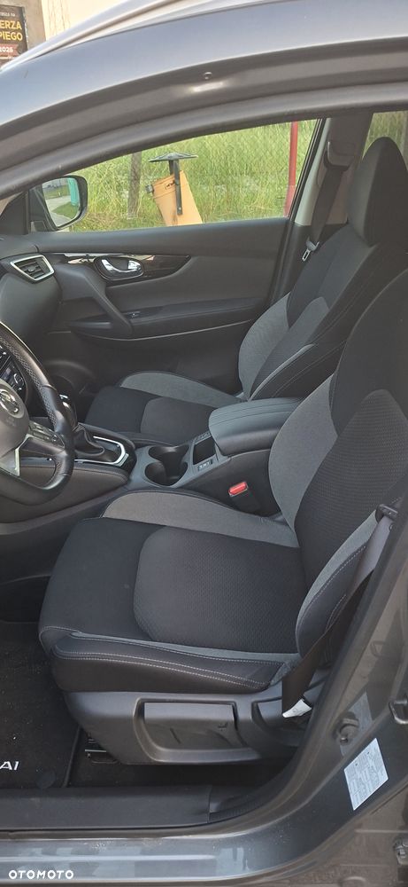 Nissan Qashqai 1.3 DIG-T N-Connecta DCT - 9