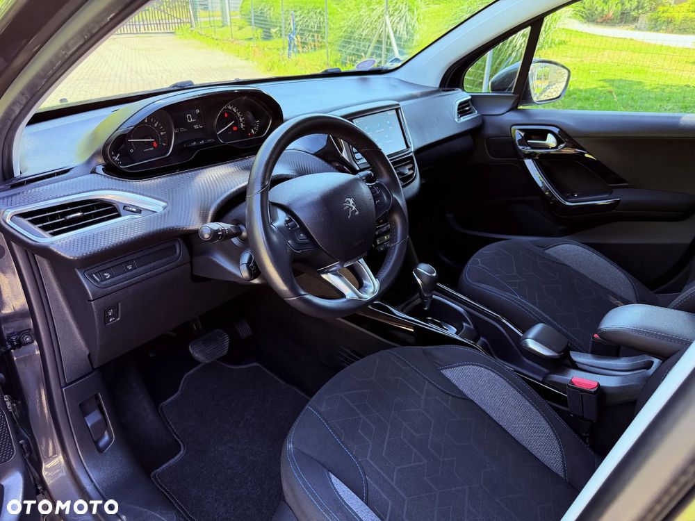 Peugeot 2008 PureTech 130 Stop&Start EAT6 Allure - 9