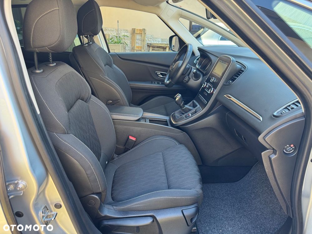 Renault Grand Scenic TCe 140 GPF BLACK EDITION - 30