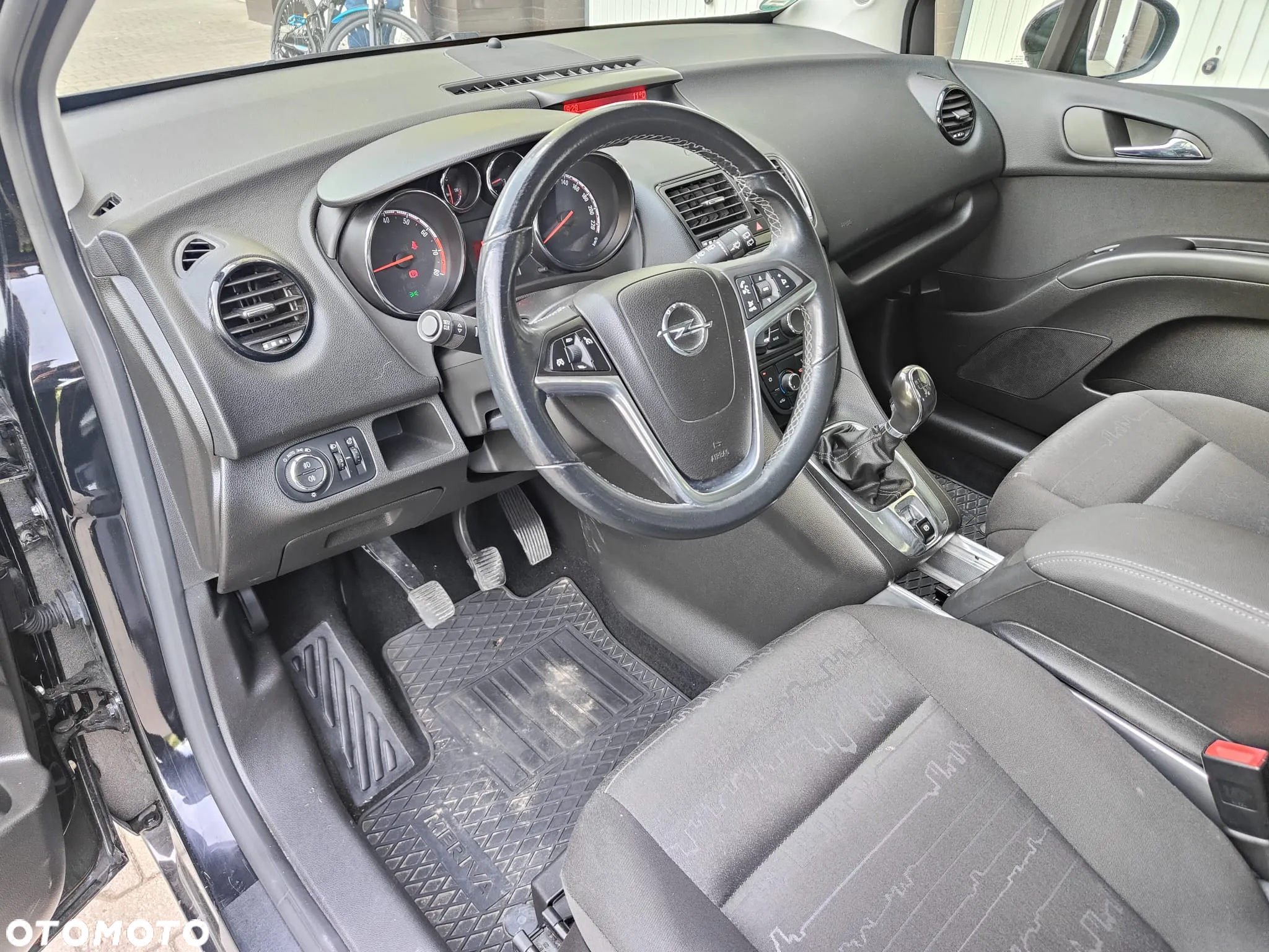 Opel Meriva - 21
