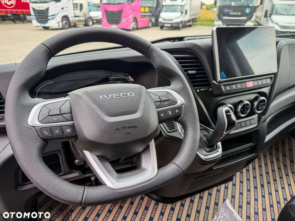 Iveco Daily 35S18HA8 V - Furgon L4H2 silnik 3.0 automat od ręki GSC Gorzów - 24