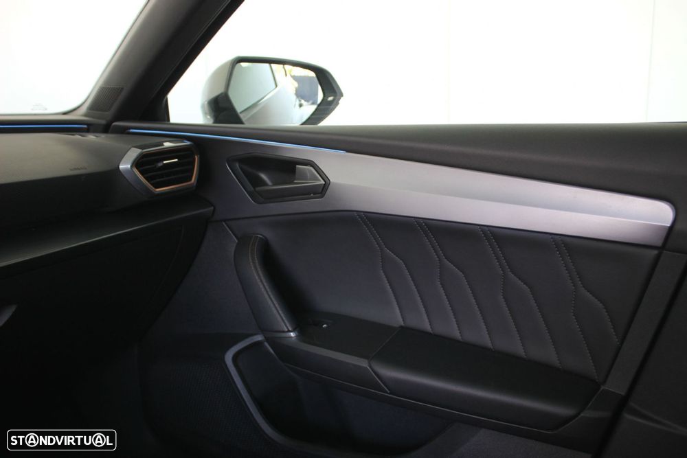 Cupra Leon 1.5 eTSI MID DSG - 39