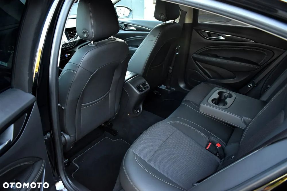 Opel Insignia 1.5 T GPF Exclusive S&S - 18