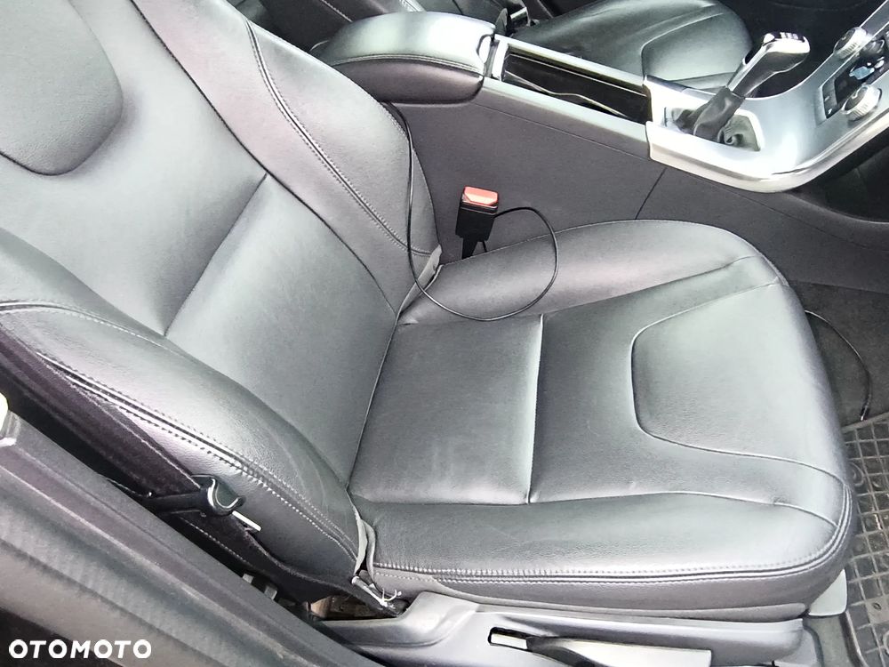 Volvo S60 D2 Drive-E Momentum - 8