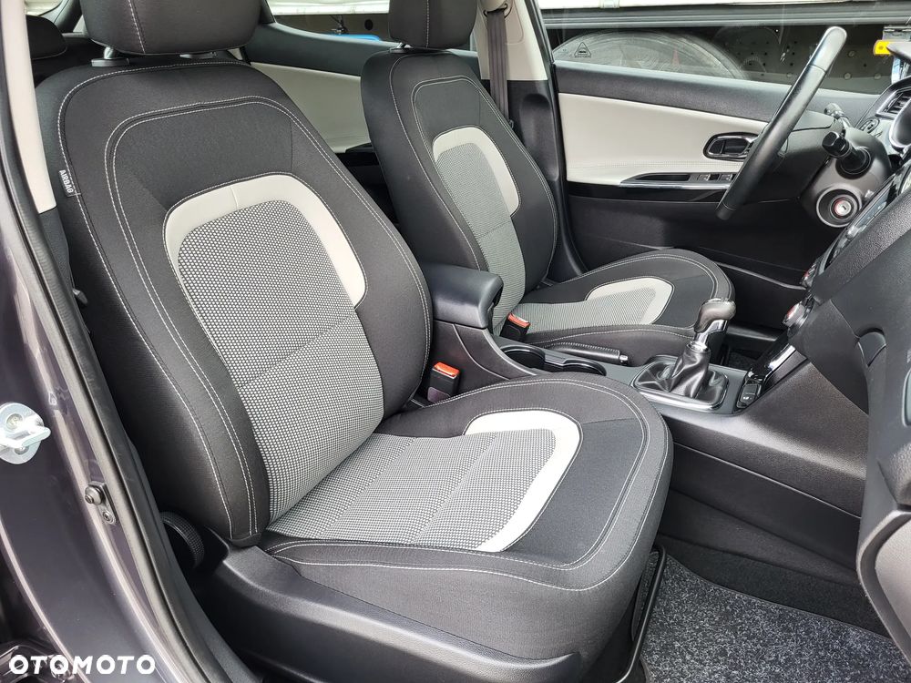 Kia Ceed 1.4 L Business Line - 32