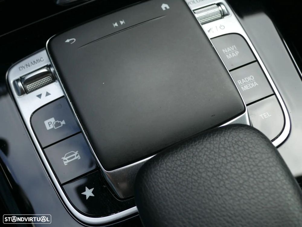 Mercedes-Benz A 180 Limousine d AMG Line Aut. - 25