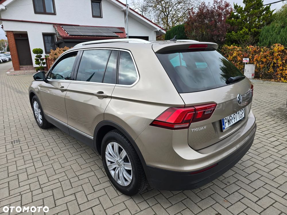 Volkswagen Tiguan - 5