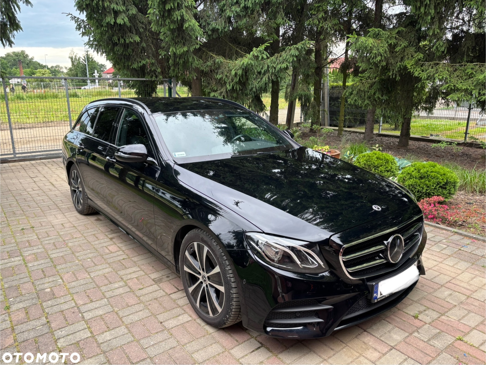 Mercedes-Benz Klasa E 300 d 9G-TRONIC - 2