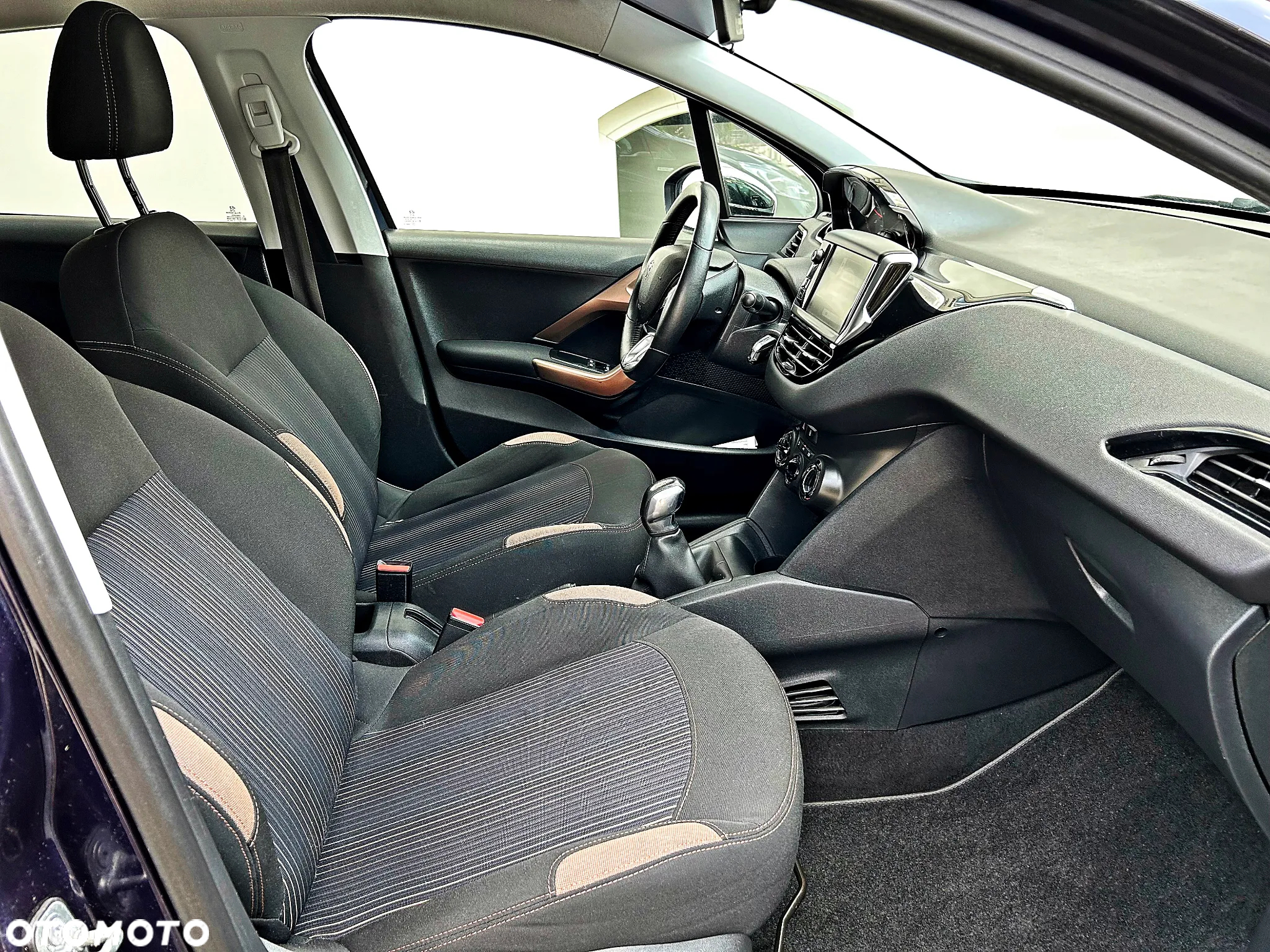 Peugeot 208 e-HDi FAP 92 Stop&Start Style - 18