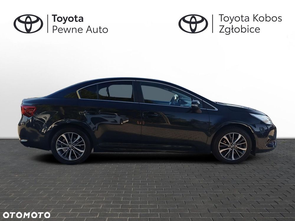 Toyota Avensis 1.8 Premium EU5 - 5