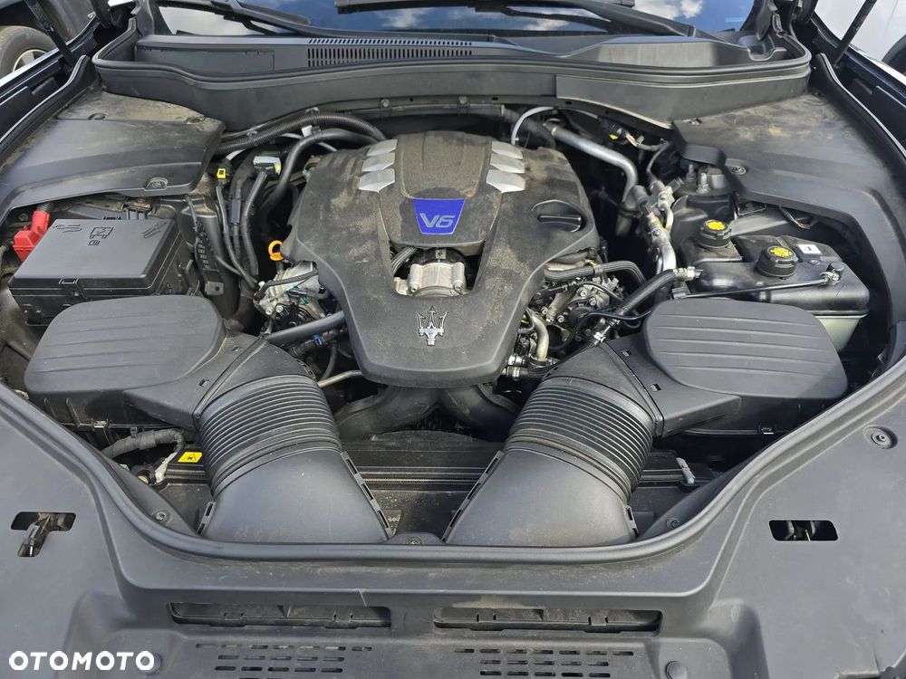 Maserati Levante S Essence - 15