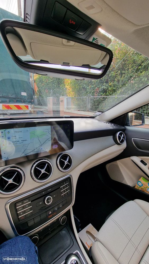 Mercedes-Benz GLA 180 d Urban - 8